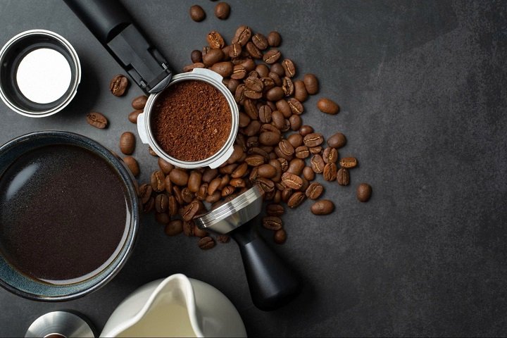 Nguyên liệu rang cà phê ảnh hưởng chất lượng ra sao